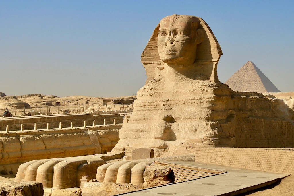 3 Day Cairo Tour: Pyramids, GEM Museum, Saqqara & Coptic Cairo