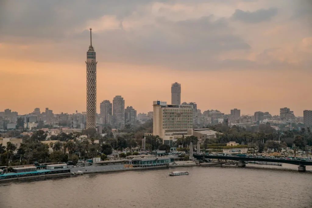 Private Fayoum Tour from Cairo: 4×4 Safari, Sandboarding & the Valley of the Whales